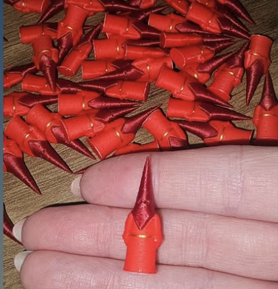 Nazarenitos rojos en miniatura para repartir