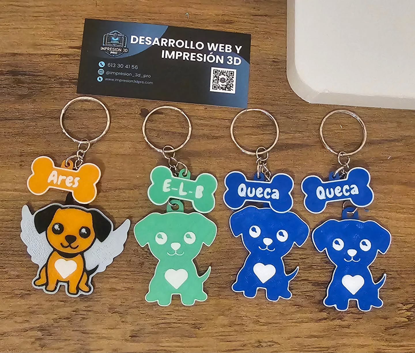 Llaveros con nombre y siluetas de perros Zaragoza